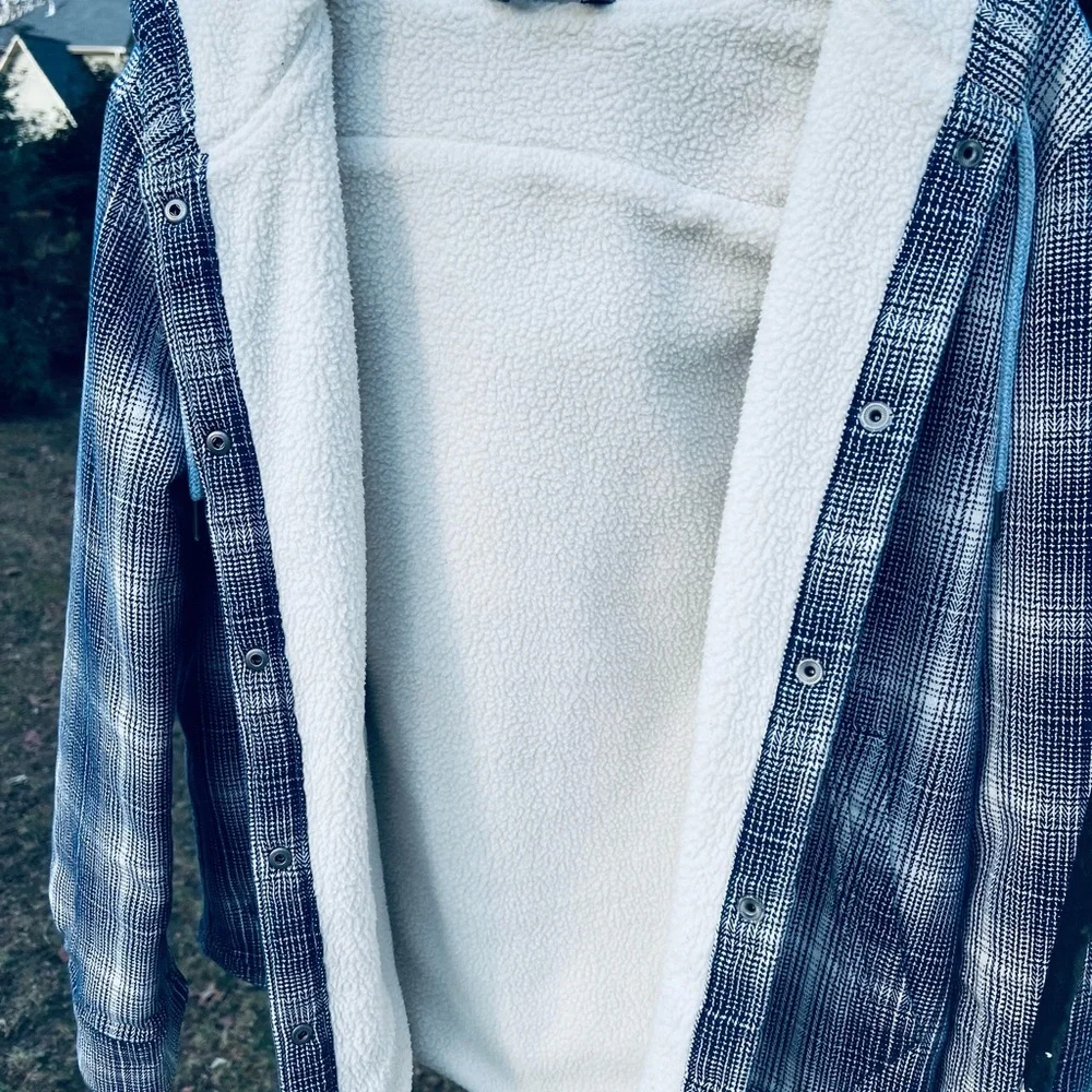 North Face Navy Blue Plaid Sherpa-Lined Hooded Jacket - Picture 5 of 6